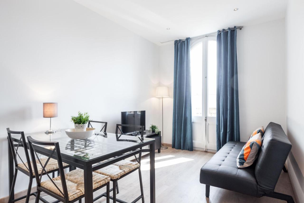 Bright Apartment With Balconies 34 برشلونة المظهر الخارجي الصورة