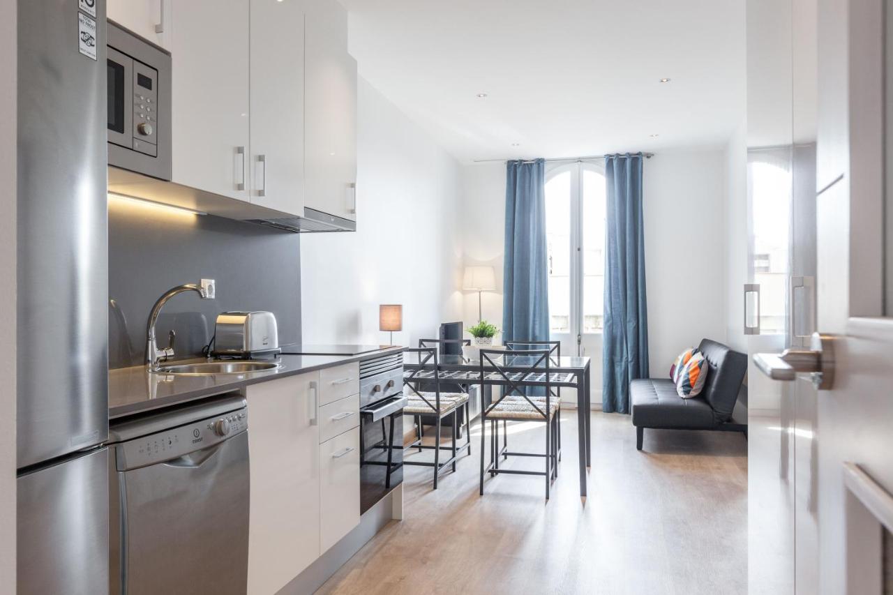 Bright Apartment With Balconies 34 برشلونة المظهر الخارجي الصورة